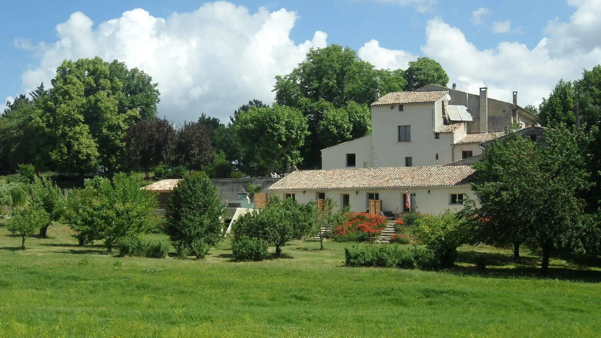 Les Anes De Forcalquier Hotell Pensionat