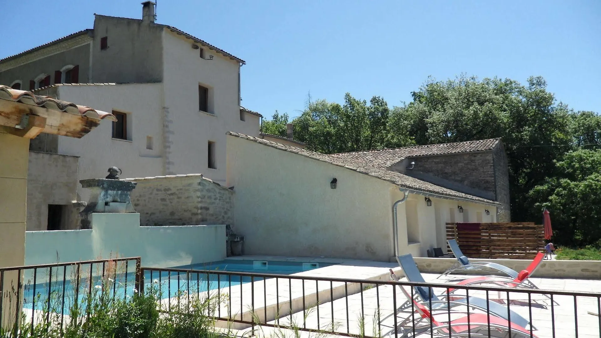 Pensionat Les Anes De Forcalquier Hotell